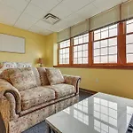 1 Mi To Allegheny River New Kensington Studio!