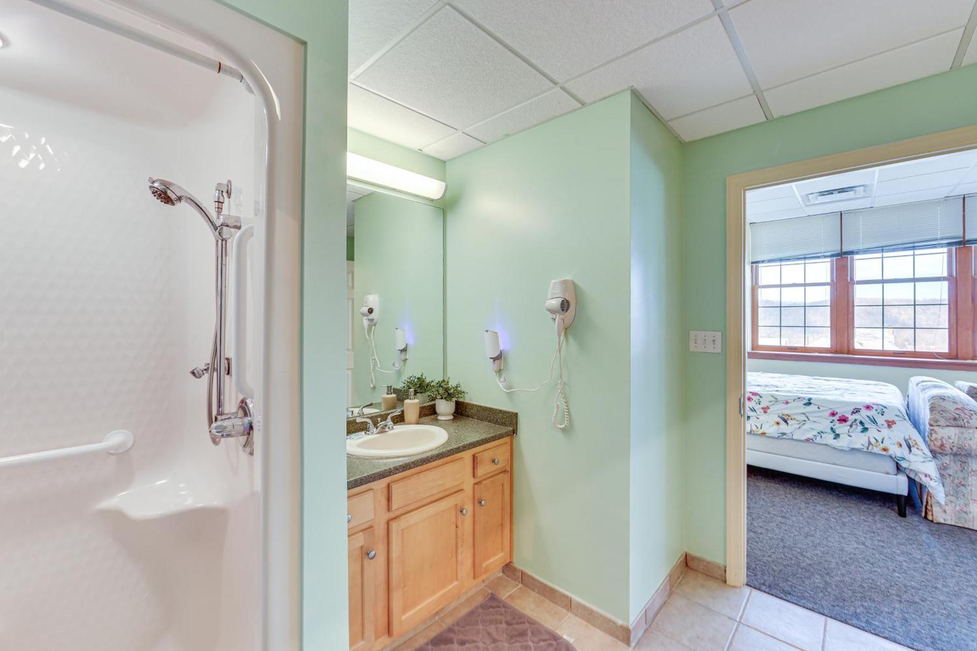 Apartment 1 Mi To Allegheny River Studio! New Kensington